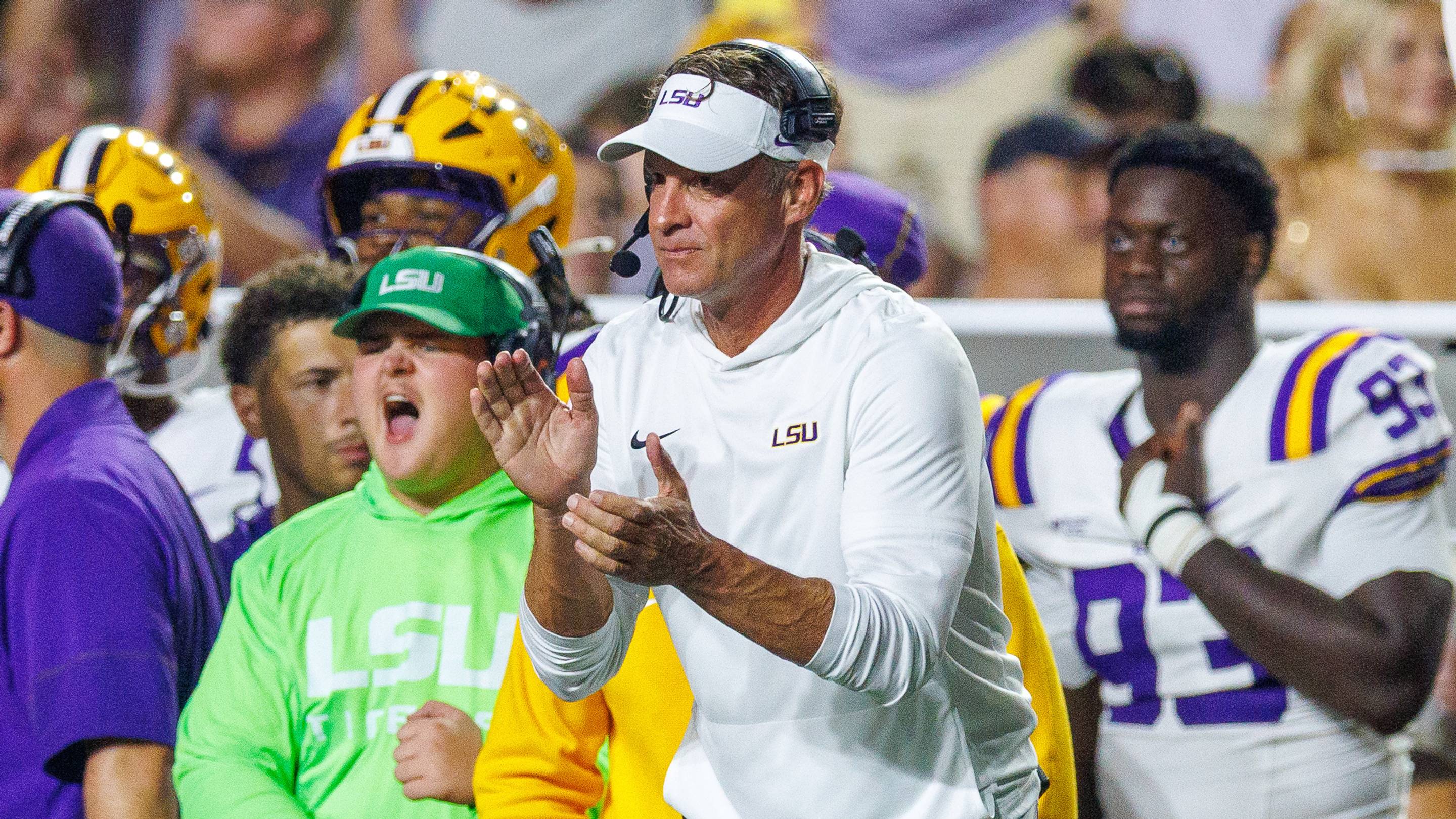 Projecting the AP Top 25 After College Football’s Week 1: LSU Rises, Michigan Falls