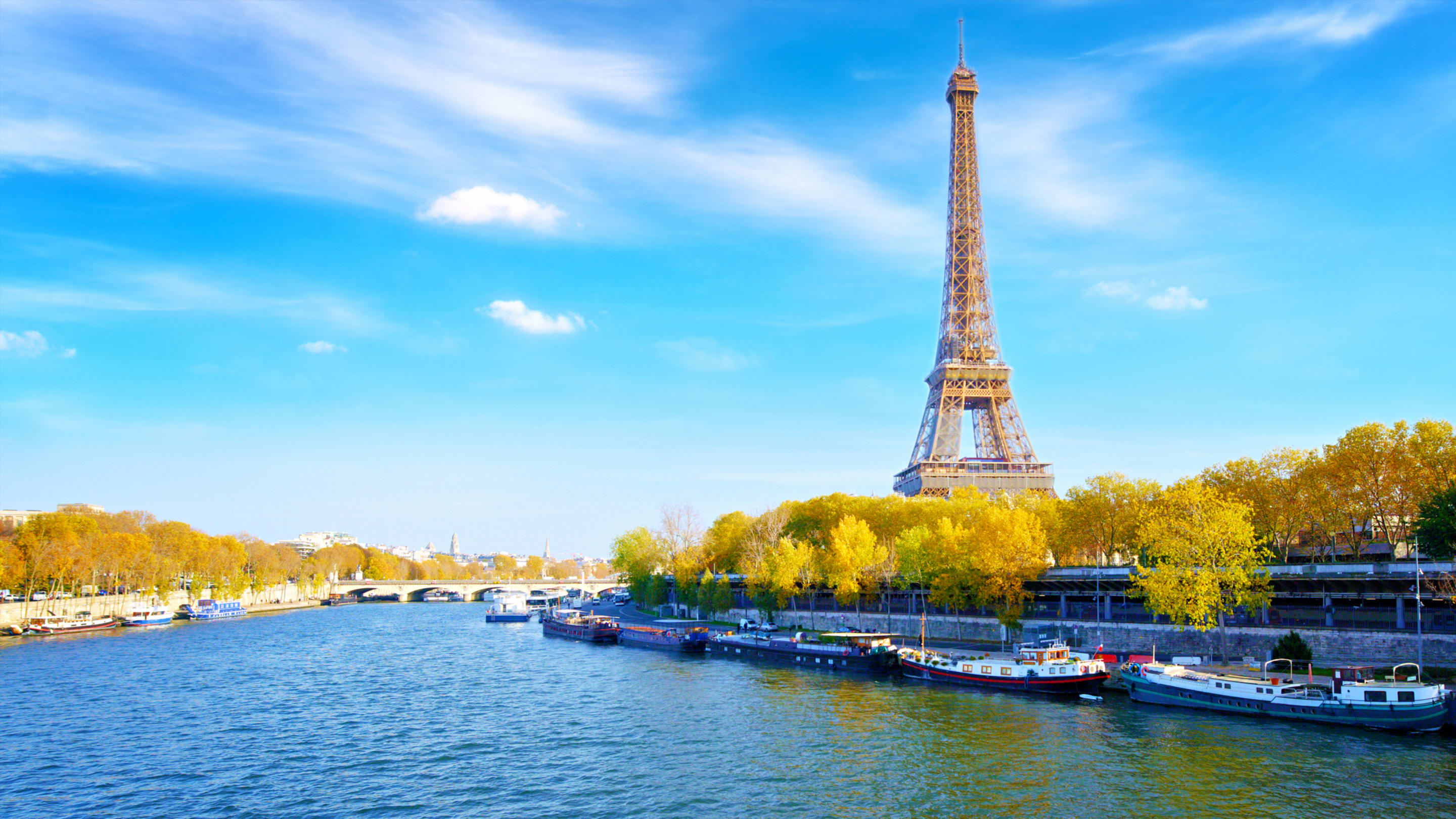 15 Monumental Facts About the Eiffel Tower
