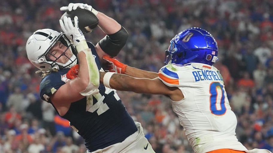 Warren has a chance to be special after posting 104 catches for 1,233 yards with Penn State last season. | Joe Rondone/The Republic / USA TODAY NETWORK via Imagn Images