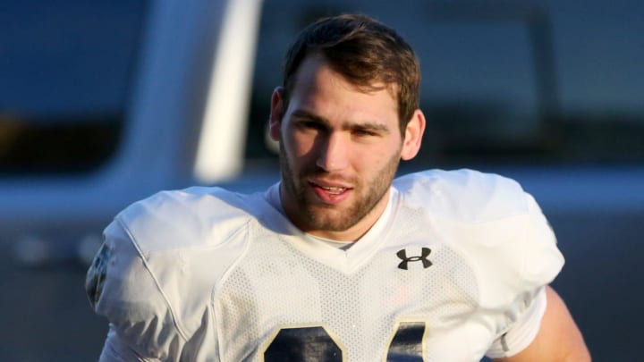 Notre Dame senior linebacker Jack Kiser (24) Wednesday, April 12, 2023, enters spring football practice on the Notre Dame campus