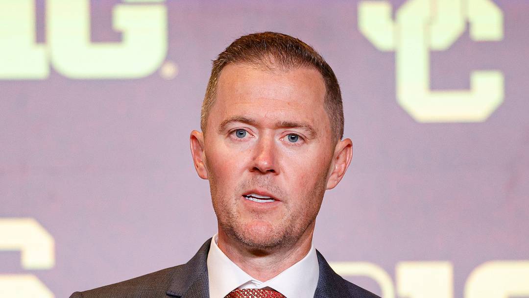 Jul 28, 2026; Chicago, IL, USA; USC Football head coach Lincoln Riley speaks during Media Days at Hilton Chicago. Mandatory Credit: Kamil Krzaczynski-Imagn Images Jul 28, 2026; Chicago, IL, USA; USC Football head coach Lincoln Riley speaks during Media Days at Hilton Chicago. Mandatory Credit: Kamil Krzaczynski-Imagn Images