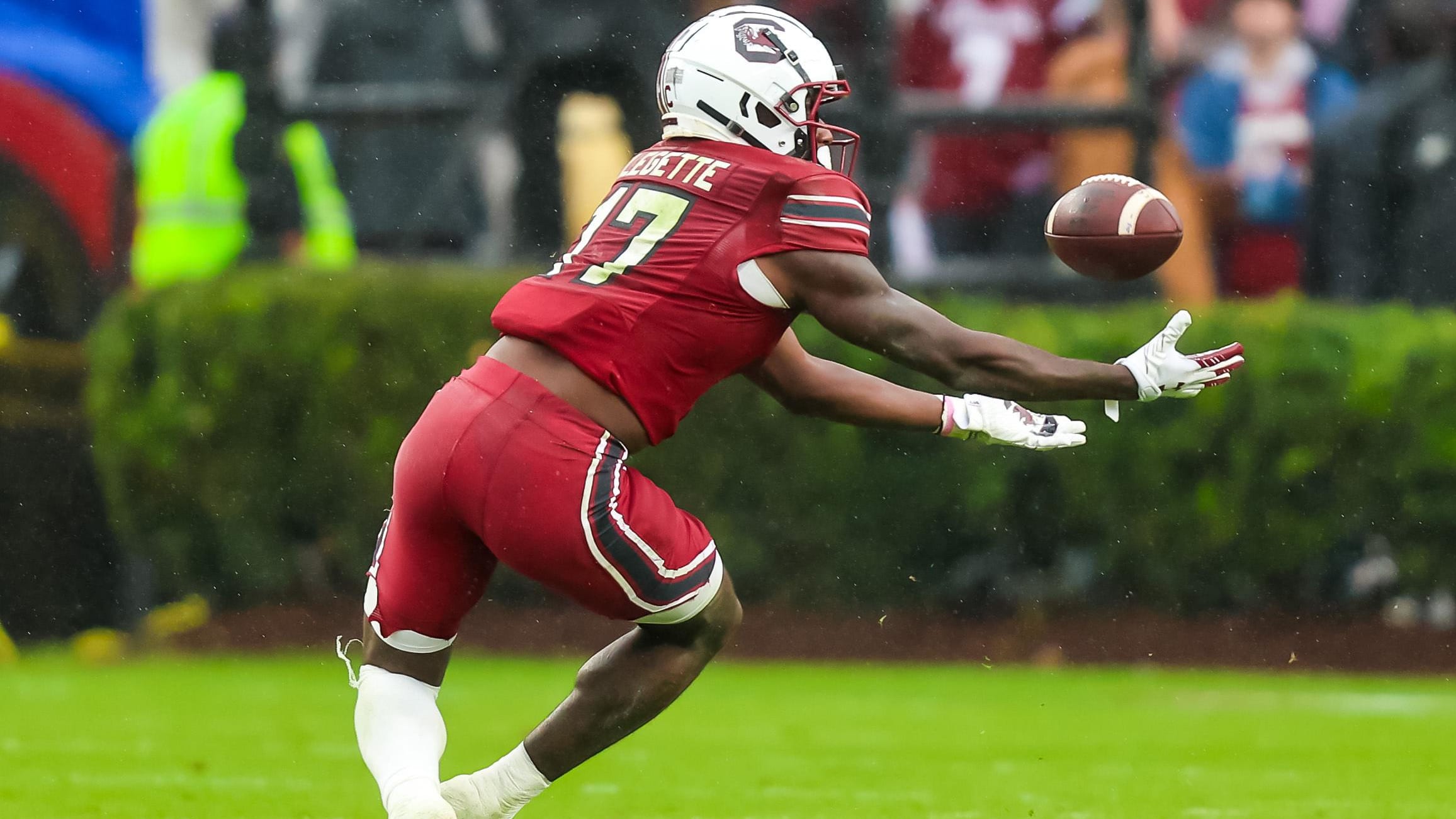 South Carolina Gamecocks wide receiver Xavier Legette makes a diving catch.