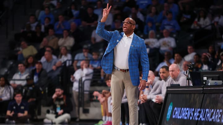 UNC basketball head coach Hubert Davis