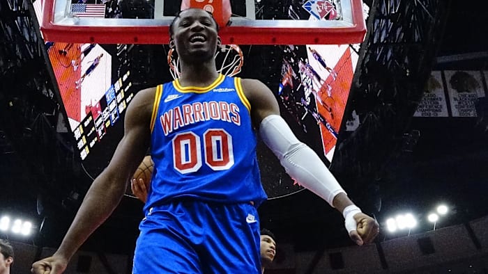 Jan 14, 2022; Chicago, Illinois, USA; Golden State Warriors forward Jonathan Kuminga (00) reacts