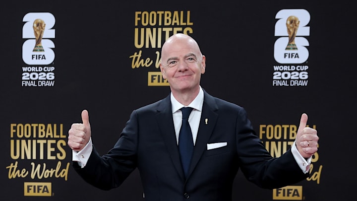 Menos milímetros, más goles: la FIFA evalúa un nuevo fuera de juego. Menos milímetros, más goles: la FIFA evalúa un nuevo fuera de juego.