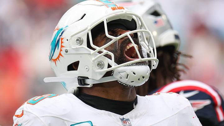 Miami Dolphins linebacker Jordyn Brooks
