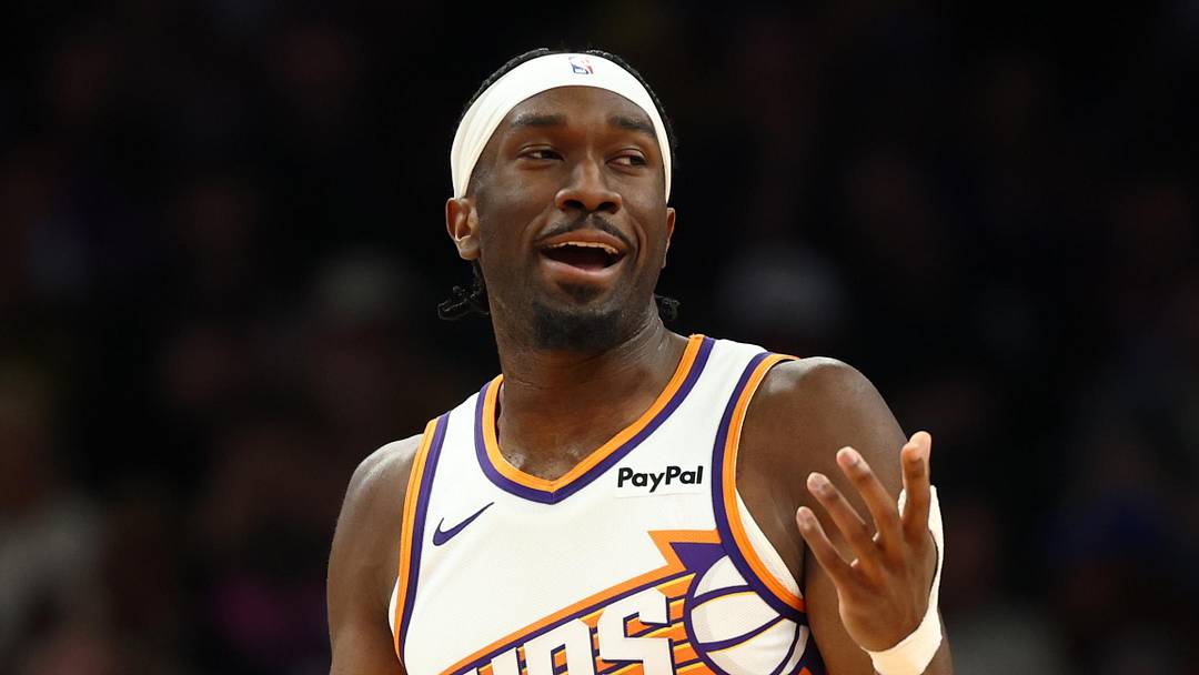 Feb 5, 2026; Phoenix, Arizona, USA; Phoenix Suns center Mark Williams (15) reacts against the Golden State Warriors in the first half at Mortgage Matchup Center. Mandatory Credit: Mark J. Rebilas-Imagn Images Feb 5, 2026; Phoenix, Arizona, USA; Phoenix Suns center Mark Williams (15) reacts against the Golden State Warriors in the first half at Mortgage Matchup Center. Mandatory Credit: Mark J. Rebilas-Imagn Images