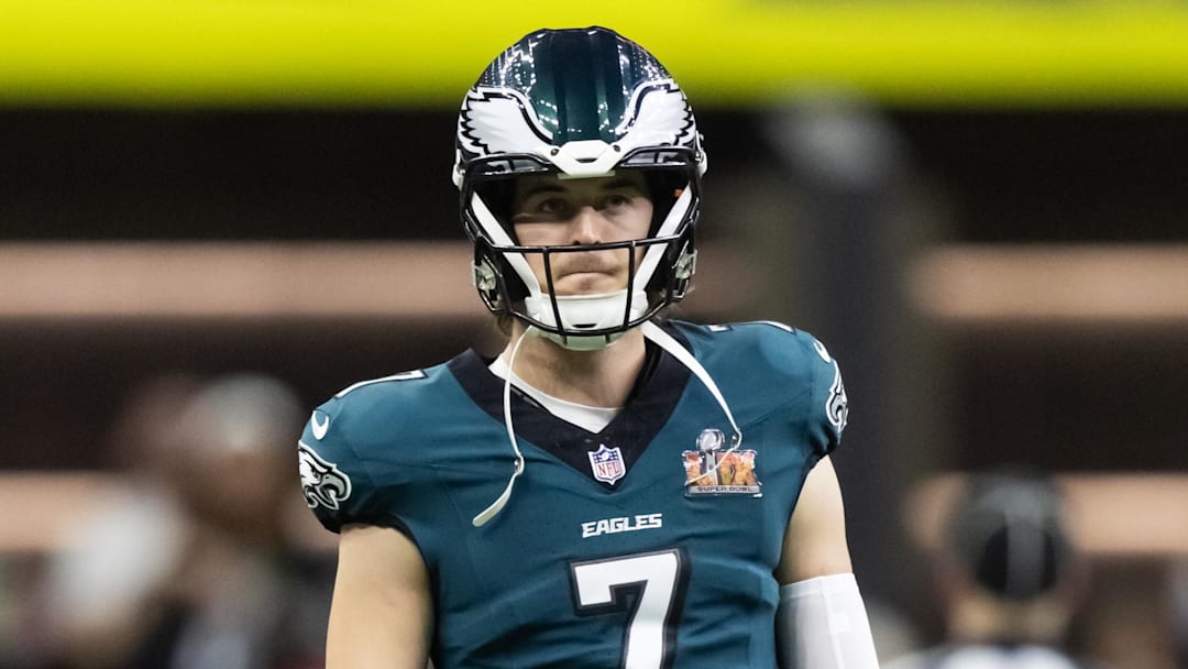 Feb 9, 2025; New Orleans, LA, USA; Philadelphia Eagles quarterback Kenny Pickett (7) against the Kansas City Chiefs during Super Bowl LIX at Ceasars Superdome. Mandatory Credit: Mark J. Rebilas-Imagn Images Feb 9, 2025; New Orleans, LA, USA; Philadelphia Eagles quarterback Kenny Pickett (7) against the Kansas City Chiefs during Super Bowl LIX at Ceasars Superdome. Mandatory Credit: Mark J. Rebilas-Imagn Images