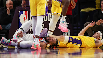 New York Knicks v Los Angeles Lakers