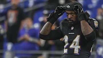 Nov 16, 2023; Baltimore, Maryland, USA;  Baltimore Ravens linebacker Jadeveon Clowney (24) before the game against Cincinnati Bengals at M&T Bank Stadium. Mandatory Credit: Tommy Gilligan-Imagn Images