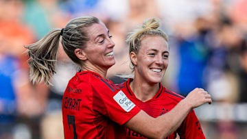 Linda Sembrant (links) verlässt den FC Bayern München