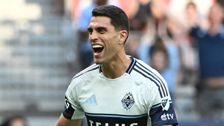 Daniel Rios scored from distance to help Vancouver Whitecaps FC to a 3–0 victory over Seattle Sounders FC. | Simon Fearn-Imagn Images