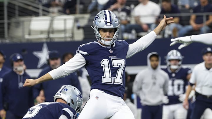 Cowboys K Brandon Aubrey leads Michael Fabiano's list of the top fantasy football kickers for 2025.