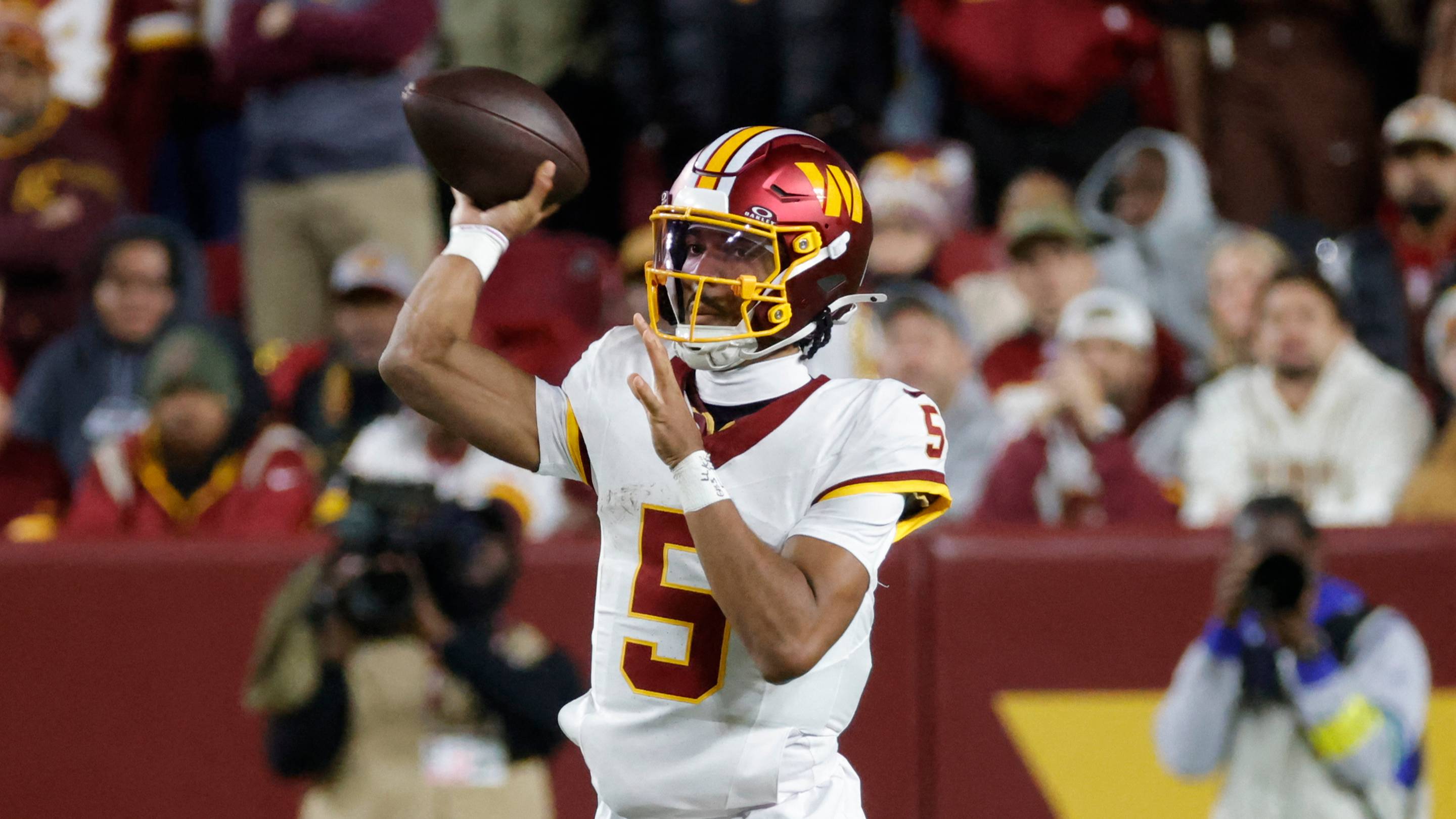 How to Watch Commanders vs. Giants: TV Channel, Start Time, Streaming, and Radio