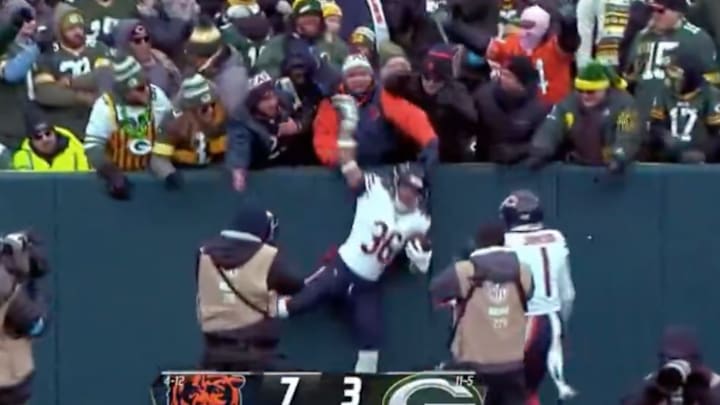 Jonathan Owens failed to complete the Lambeau Leap after recovering a fumble. Jonathan Owens failed to complete the Lambeau Leap after recovering a fumble.