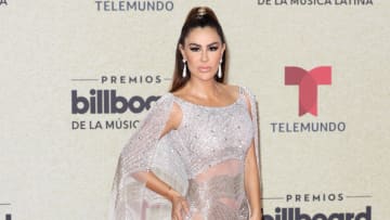 Ninel Conde comenzó su carrera artística en 1995 tras haber ganado el concurso Señorita Estado de México