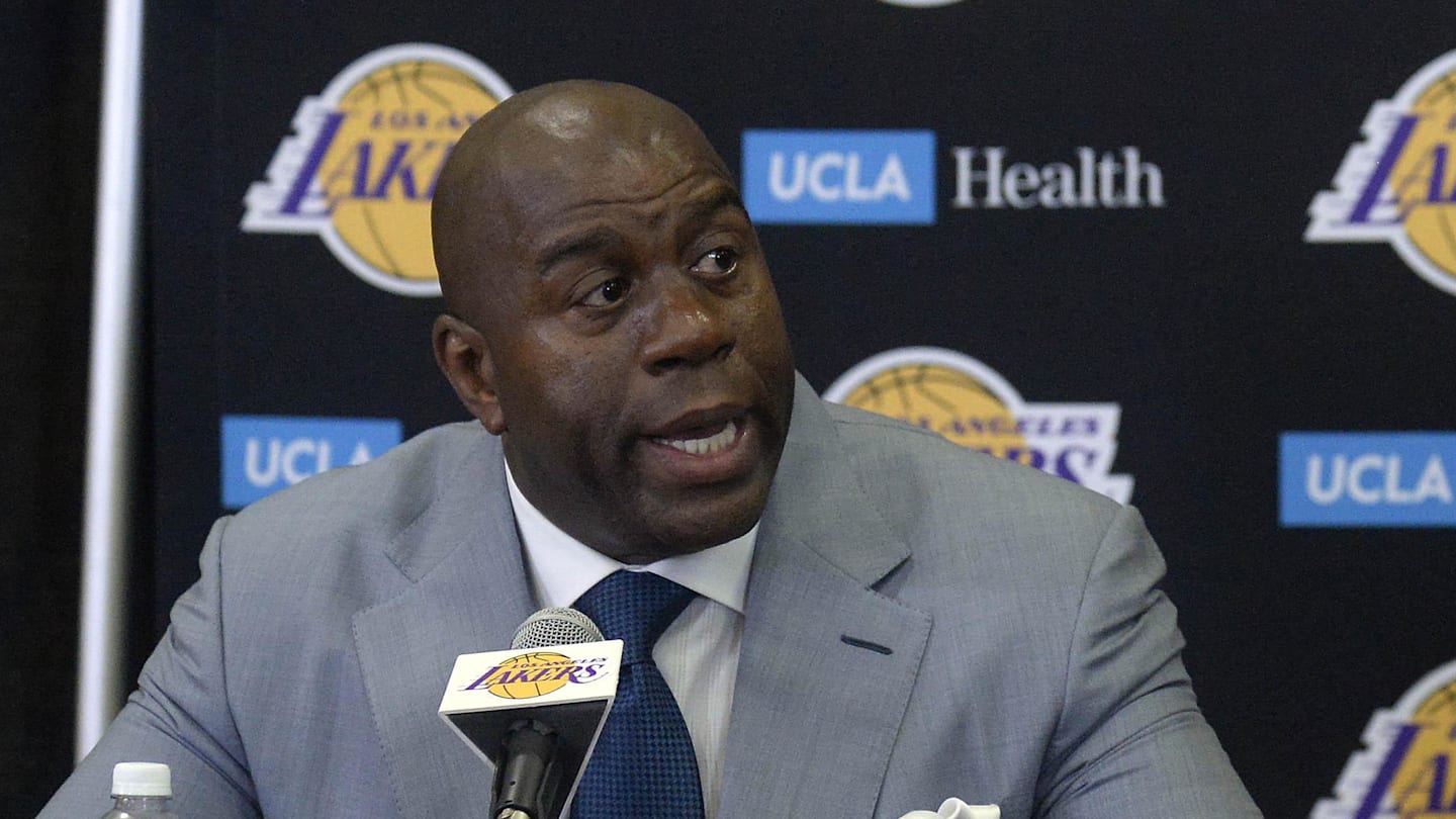NBA Legend Magic Johnson Sends Message To Suns Star Kevin Durant
