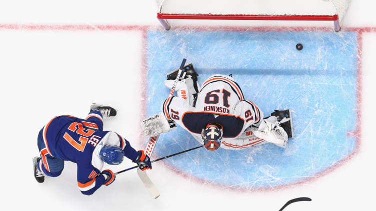 Edmonton Oilers v New York Islanders