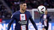 Les fans du PSG espèrent compter sur Achraf Hakimi pour le Classique contre l'OM.