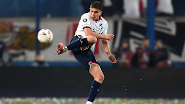  Lucas Sanabria playing in the Libertadores, South America's main competition