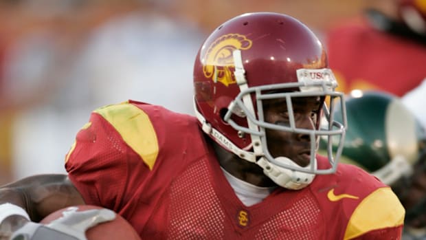 Reggie Bush during a 2004 USC game.Xxx Usc Col State Bush Td Rh563 Jpg S Fbc Usa Ca