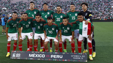 El once inicial que presentó la selección mexicana para medirse a Perú en el Rose Bowl.