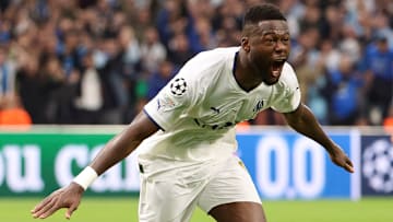 Chancel Mbemba marche sur l'eau cette saison