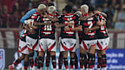Flamengo enfrenta o Vasco e busca vaga na final do Carioca