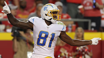Los Angeles Chargers v Kansas City Chiefs