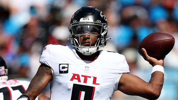 Atlanta Falcons v Carolina Panthers