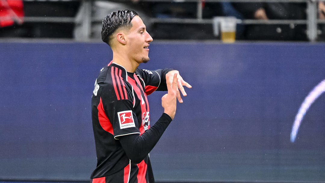 Younes Ebnoutalib bejubelt seinen allerersten Bundesliga-Treffer