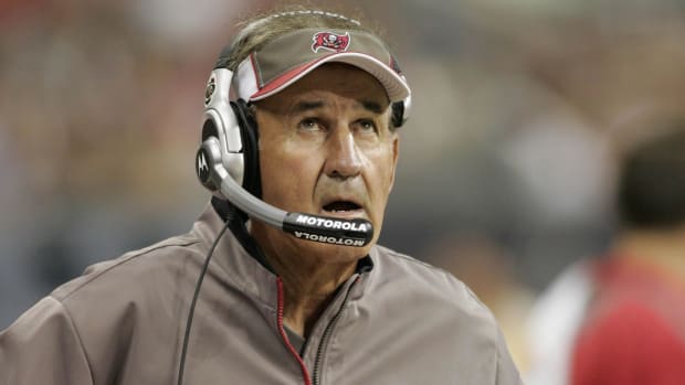 Tampa Bay Buccaneers defensive coordinator Monte Kiffin 