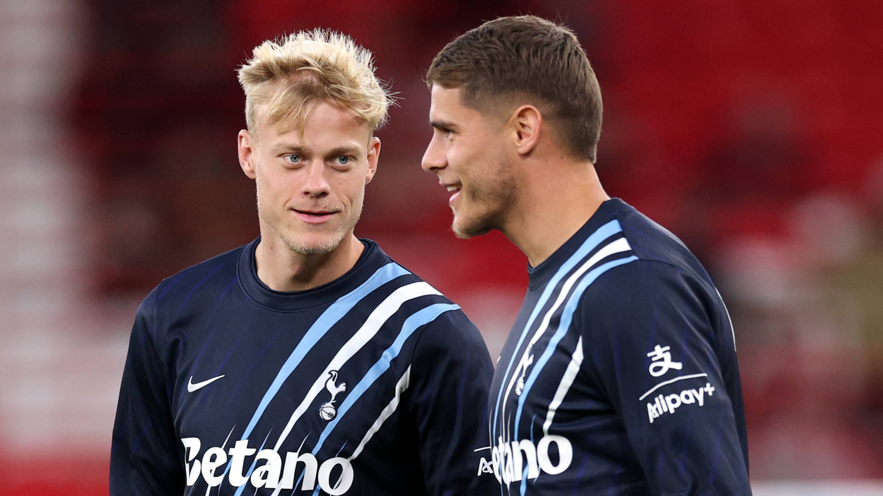 Jan Paul van Hecke and Micky van de Ven have surpassed Bruno Fernandes and Martin Odegaard in unexpected fashion