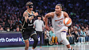 Alyssa Thomas (right) once again served as the engine for the Mercury with 15 points, seven assists and six rebounds in Game 2 against the Liberty.