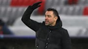 Xavi Hernández no entiende como no se suspende el partido