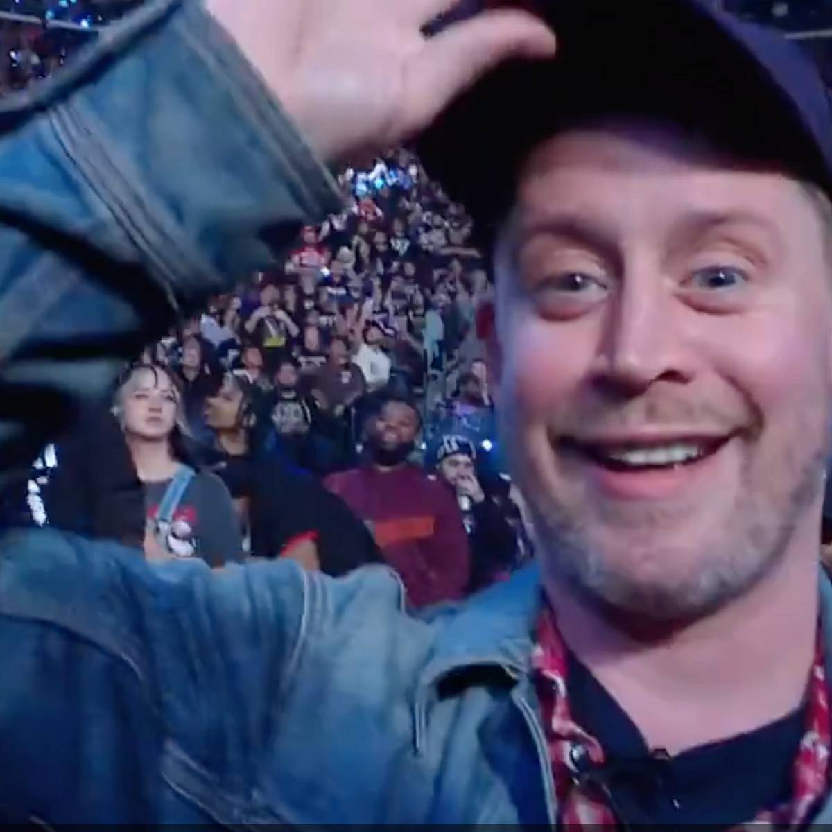 Macaulay Culkin's Surprise Reveal Got a Huge Pop at WWE 'Monday Night Raw' on Netflix