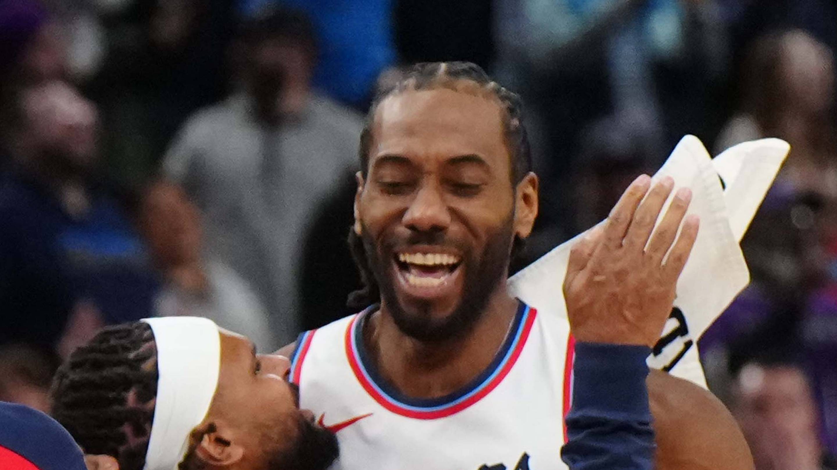 Raptors, Clippers Make Kawhi Leonard Trade Official