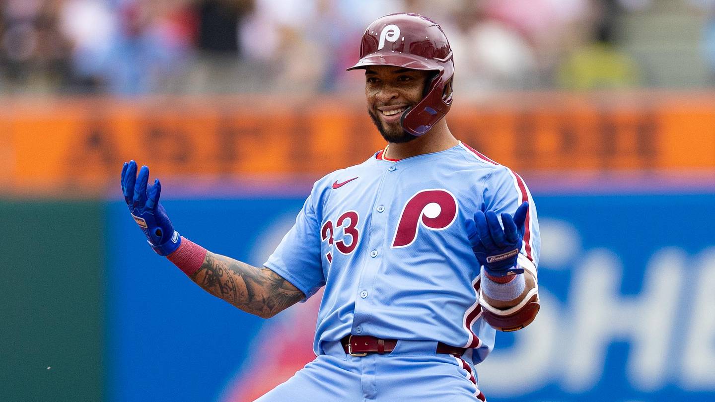 Phillies might make a drastic move to keep Edmundo Sosa's bat in the lineup - Vimarsana News