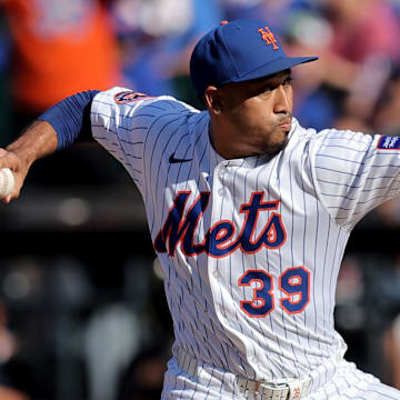 Edwin Díaz is reportedly headed back west.