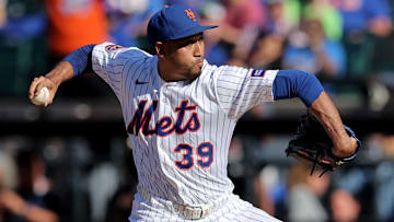 Sep 18, 2025; New York City, New York, USA; New York Mets relief pitcher Edwin Diaz (39) pitches against the San Diego Padres during the ninth inning at Citi Field. Mandatory Credit: Brad Penner-Imagn Images