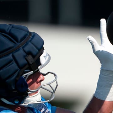 Packers tight end Josh Whyle (81) makes a catch during Tennessee Titans training camp.