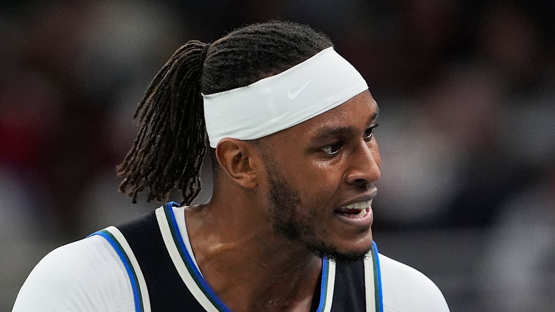 Chicago Bulls v Milwaukee Bucks