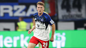 Emir Sahiti stand beim HSV zuletzt nur noch selten auf dem Platz Emir Sahiti stand beim HSV zuletzt nur noch selten auf dem Platz