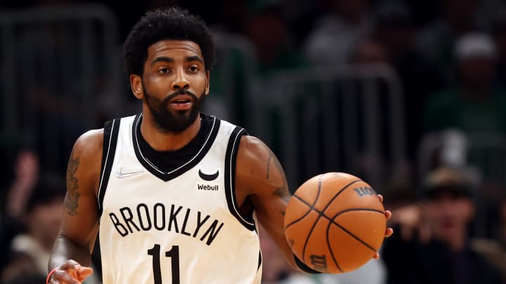 Los Nets continúan negociando el paso de Irving a los Lakers