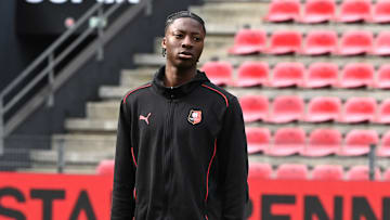 Kader Meïté, récompensé pour ses débuts en pro lors de la cérémonie. 