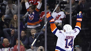 New York Islanders center Bo Horvat scored in OT to give the Isles a 4-3 win over the New Jersey Devils