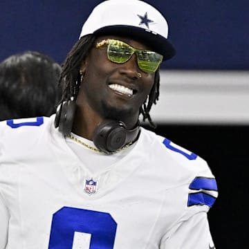 Dallas Cowboys linebacker DeMarvion Overshown looks on before the game between the Dallas Cowboys and the Baltimore Ravens.