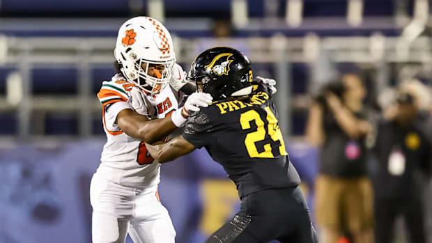 Plantation American Heritage defeated Jones, 40-31, for Class 4A title on Friday night 