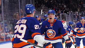 Carolina Hurricanes v New York Islanders