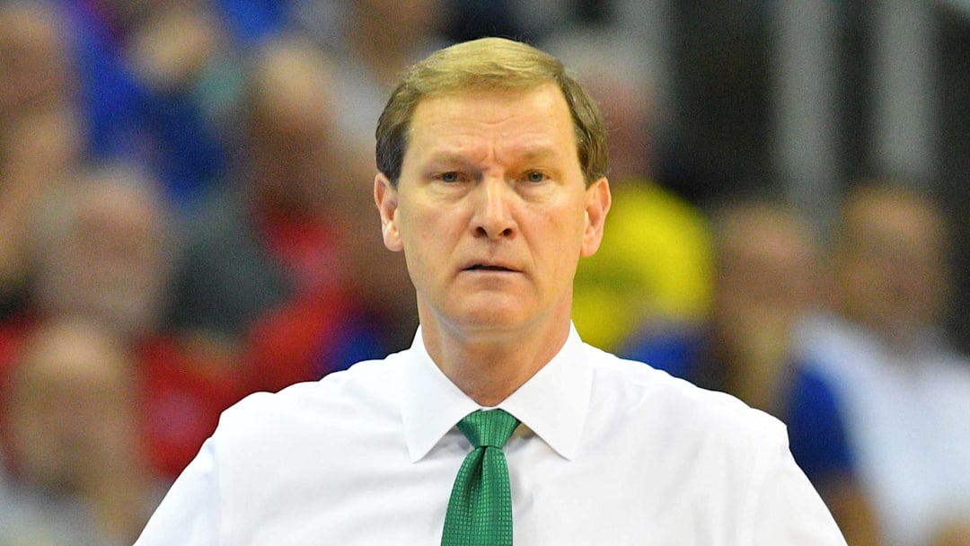 Mar 23, 2017; Kansas City, MO, USA; Oregon Ducks head coach Dana Altman reacts during the second half against the Michigan Wolverines in the semifinals of the midwest Regional of the 2017 NCAA Tournament at Sprint Center. Mandatory Credit: Denny Medley-Imagn Images Mar 23, 2017; Kansas City, MO, USA; Oregon Ducks head coach Dana Altman reacts during the second half against the Michigan Wolverines in the semifinals of the midwest Regional of the 2017 NCAA Tournament at Sprint Center. Mandatory Credit: Denny Medley-Imagn Images